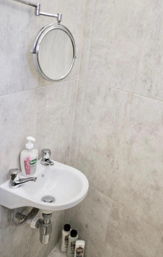 Cosy Studio In The Heart Of Trendy Kemptown Brighton Екстериор снимка